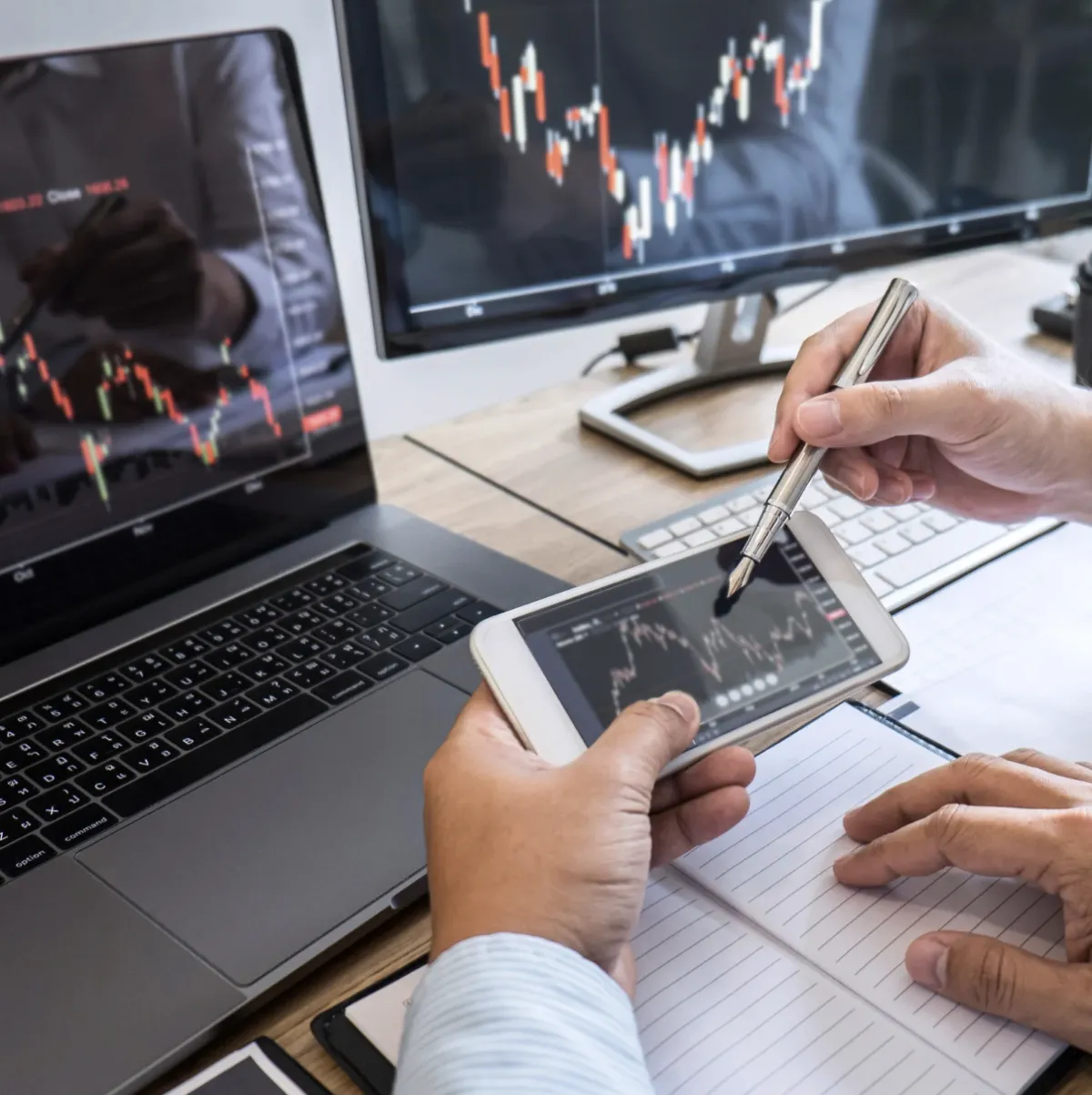 Recession-Resistant Franchises: Where Smart Investors Are Putting Their Money in 2025 

