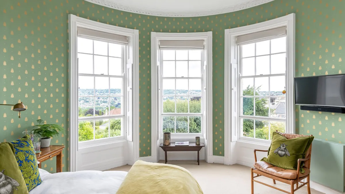 Your Guide to Colour Drenching and Wallpaper