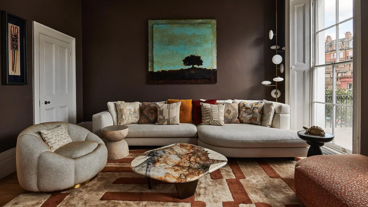 The Power of Paint: How it Transforms the Interior Design of a Home or Hotel