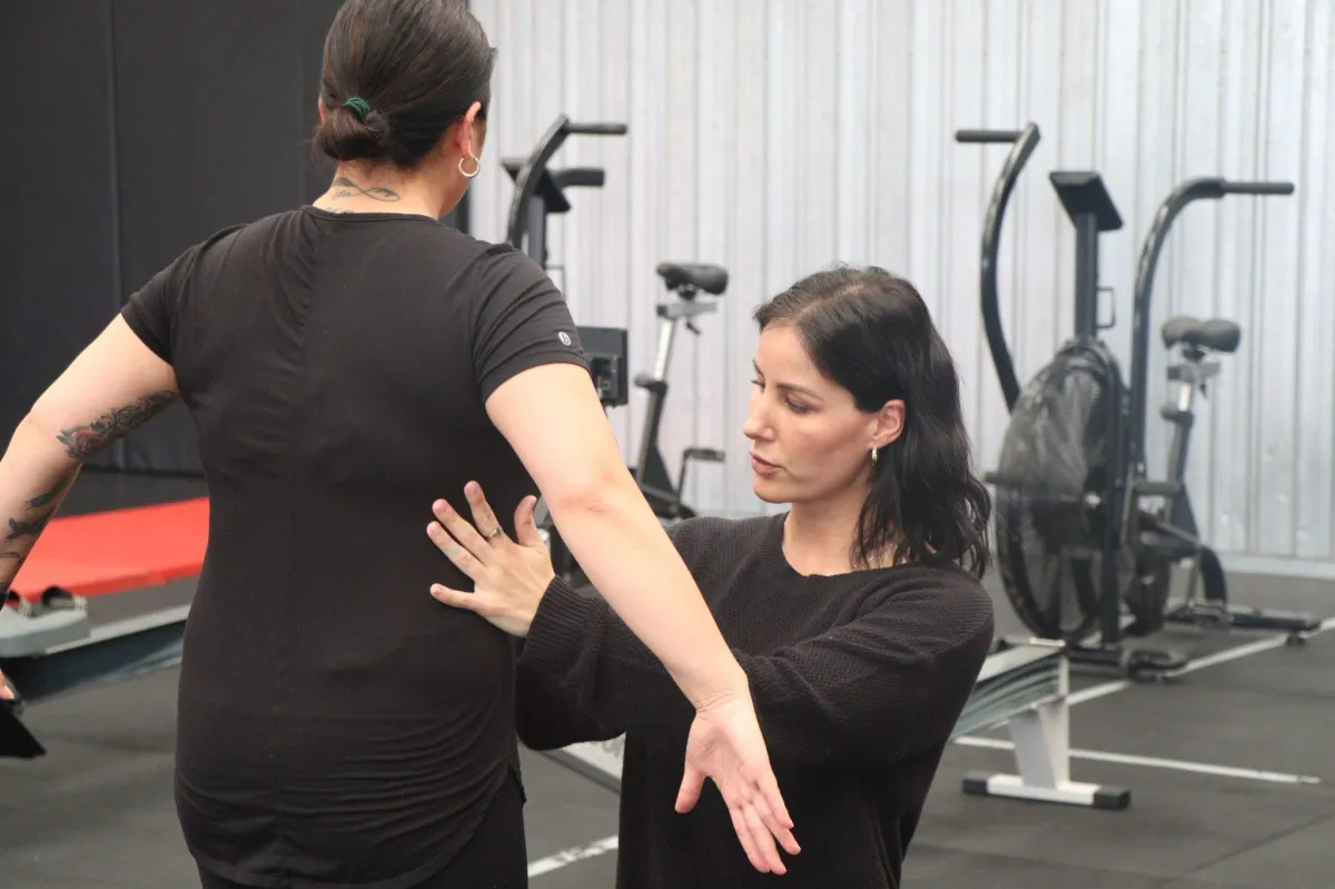 Effects of Hypopressive Abdominal Training on Voice and Singing – My Experience
