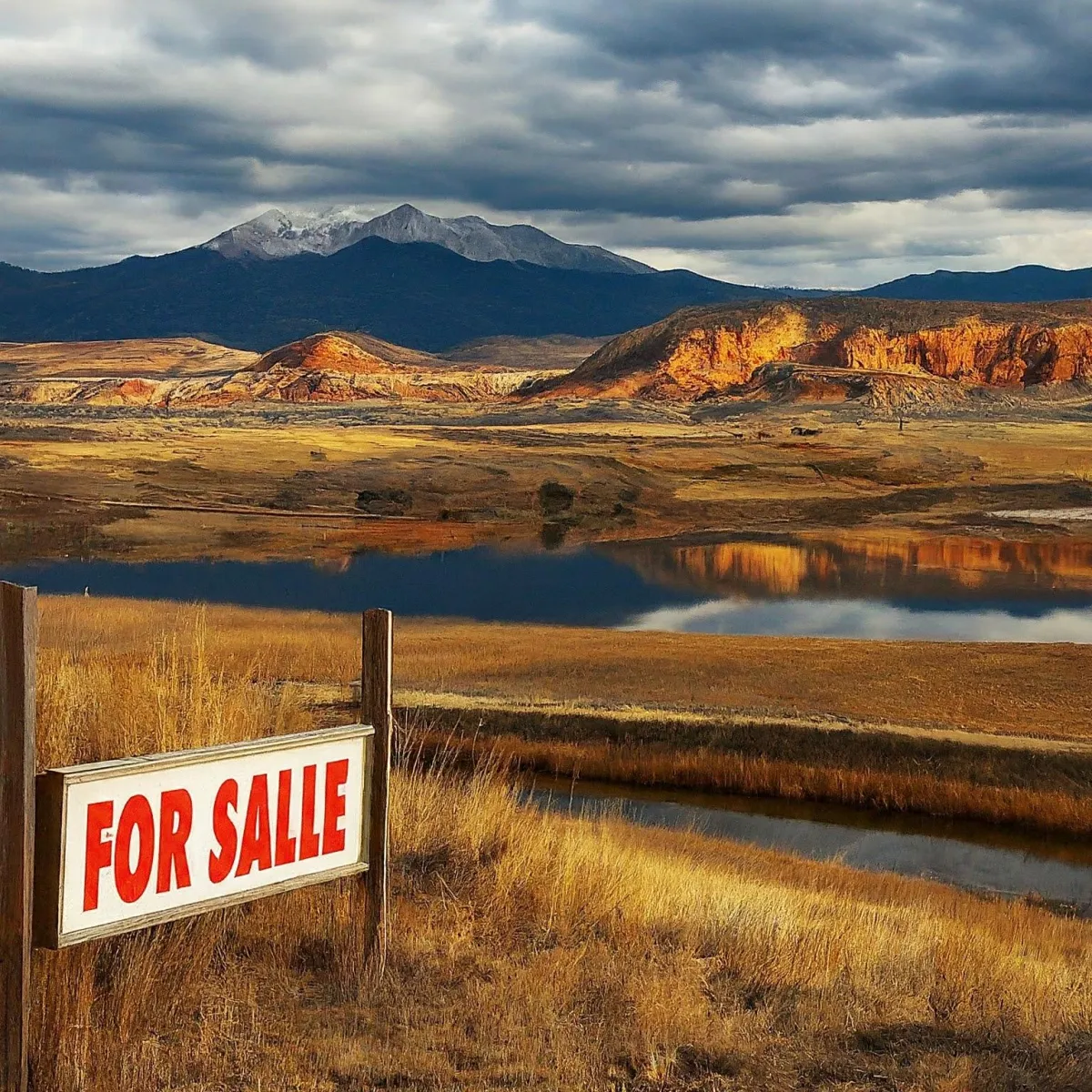 Tips to minimize capital gains tax when selling land in Colorado for better profits