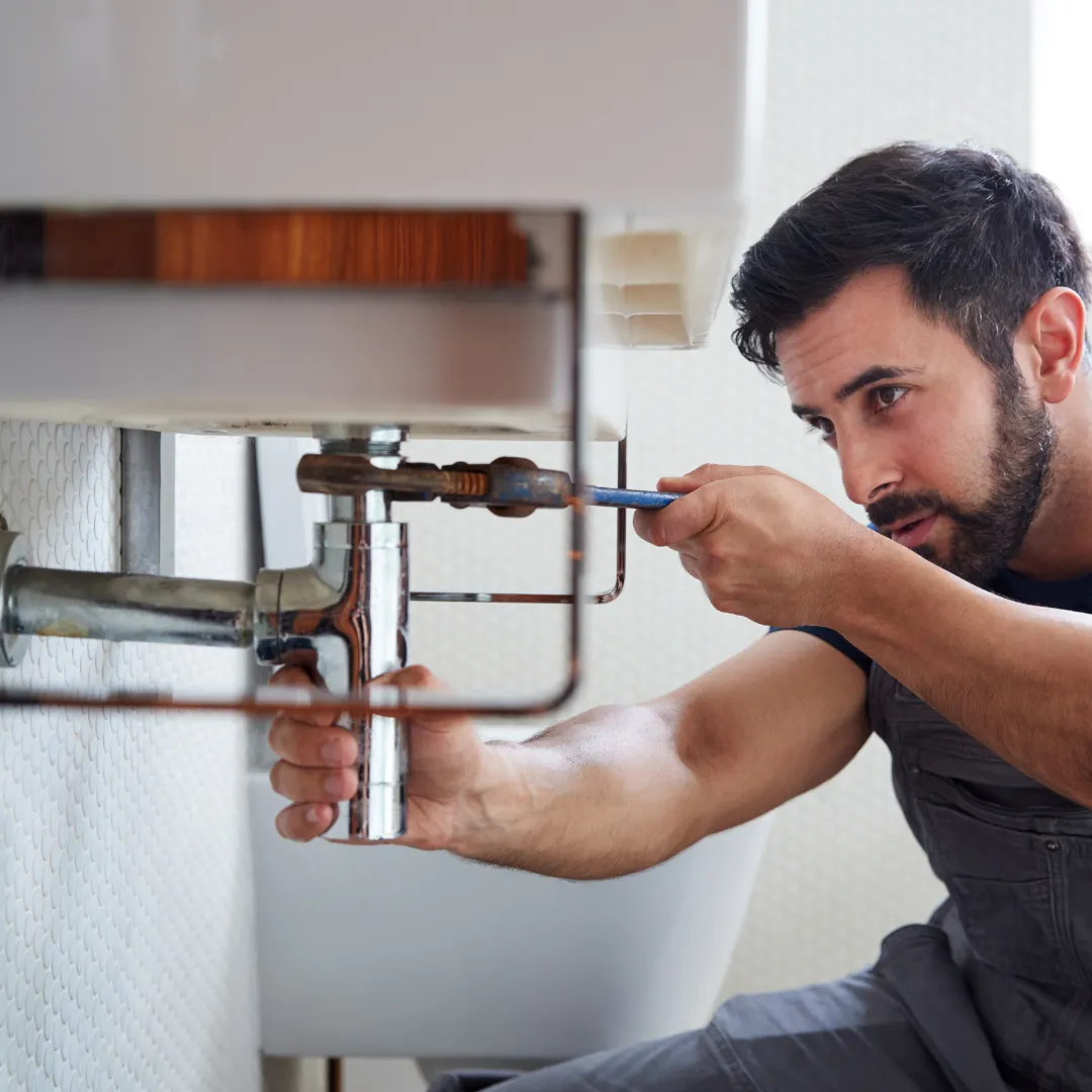 Emergency Pipe Repair: Stop Water Damage Fast!