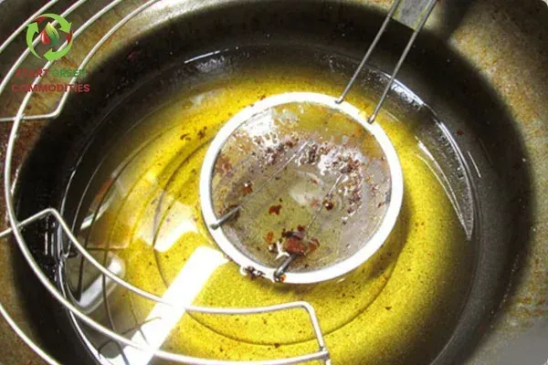 How to Choose a Reliable Used Cooking Oil Recycling Service