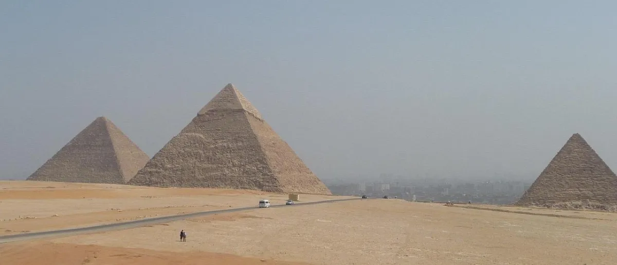 Egypt pyramids el gouna