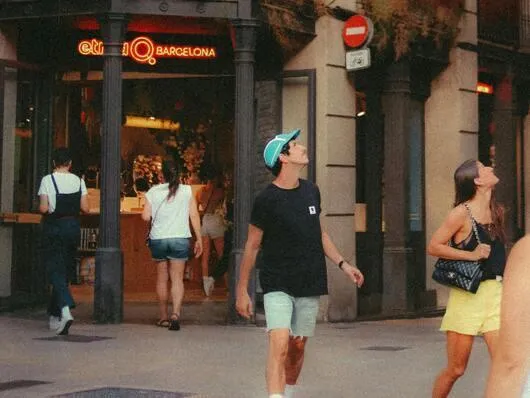 The Power of Retargeting: How to Bring Back Lost Shoppers and Turn Visits Into Sales