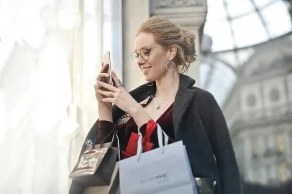 How to Personalize the Online Shopping Experience (Without Being Creepy or Complicated)