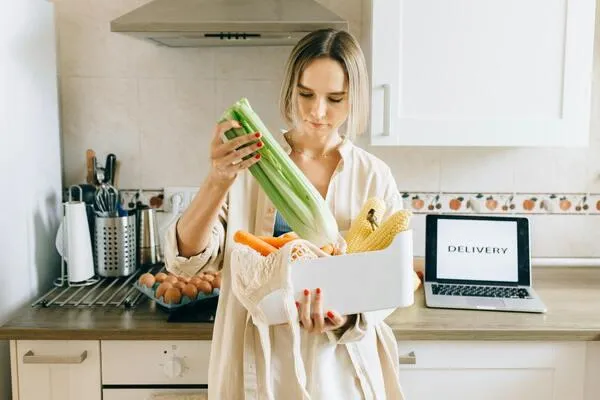 Get More Repeat Customers: Loyalty Strategies for Online Food Brands