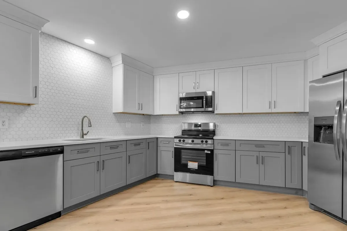 Lancashire Dr Flip – Cabinet Transformation in Tennessee -After#6