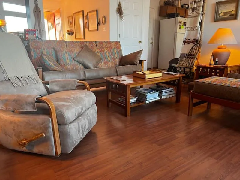 Traditional sala set