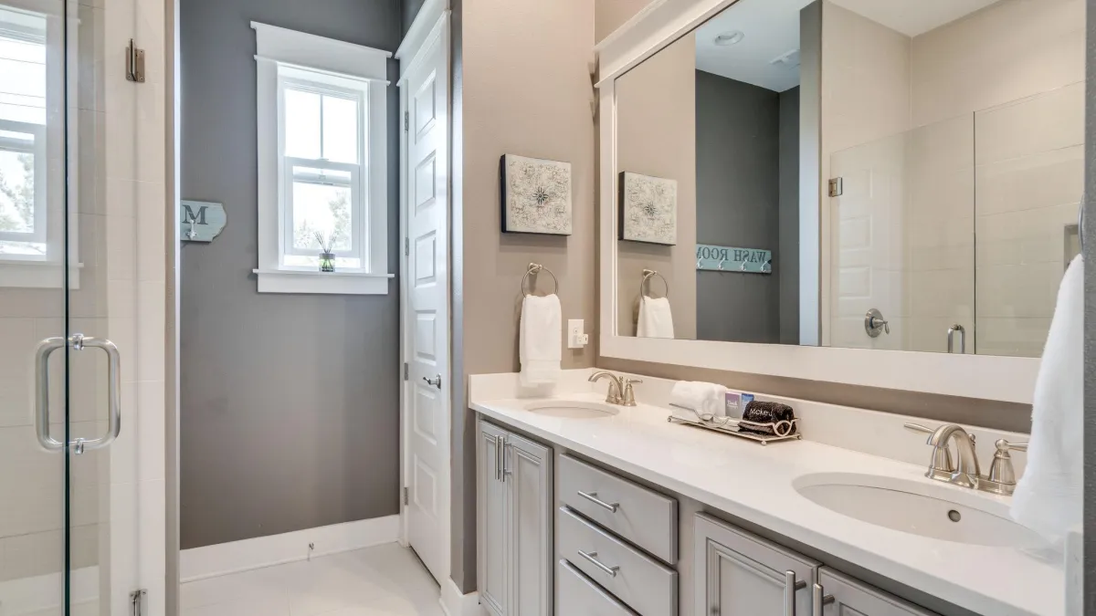Ensuite Master Bath