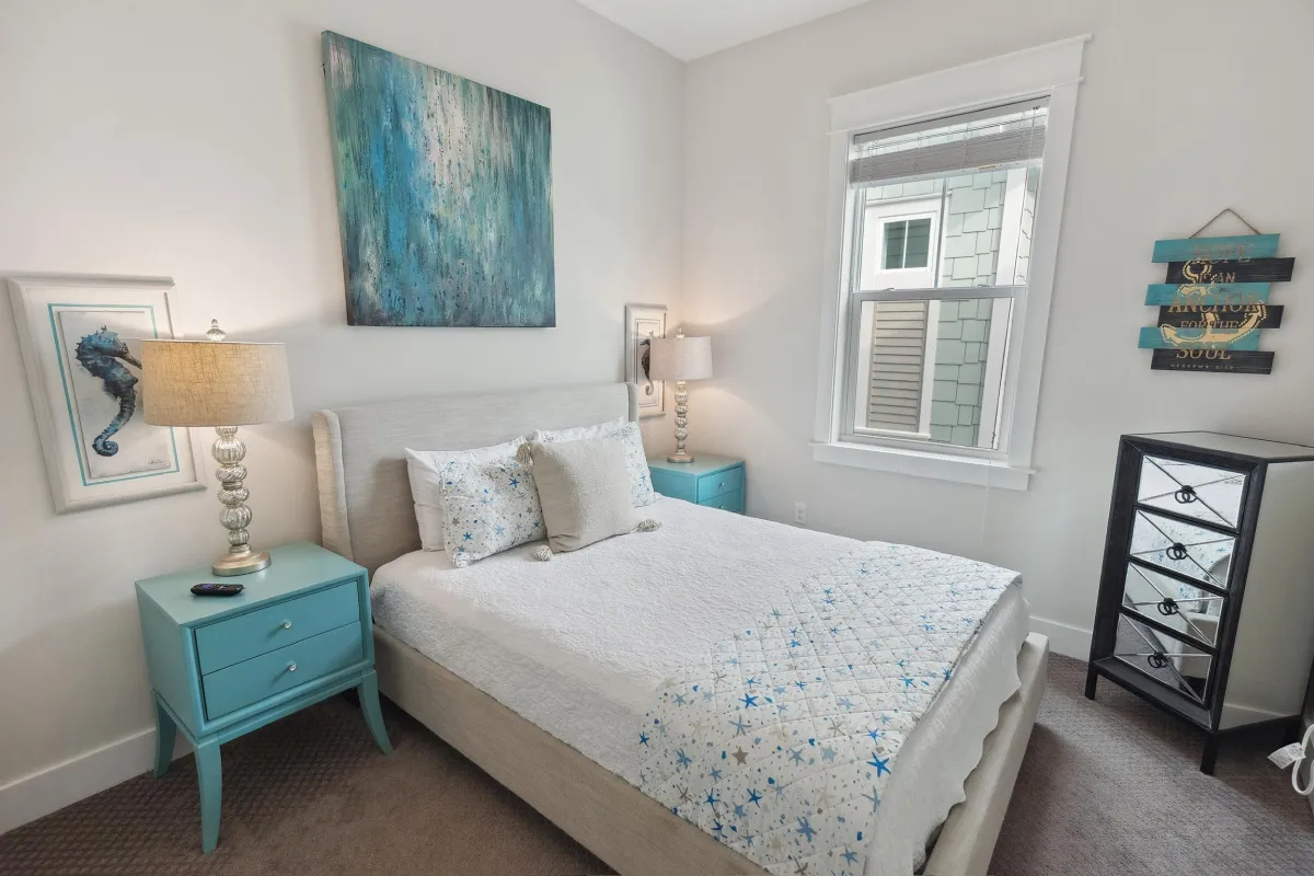 Beach-themed second bedroom