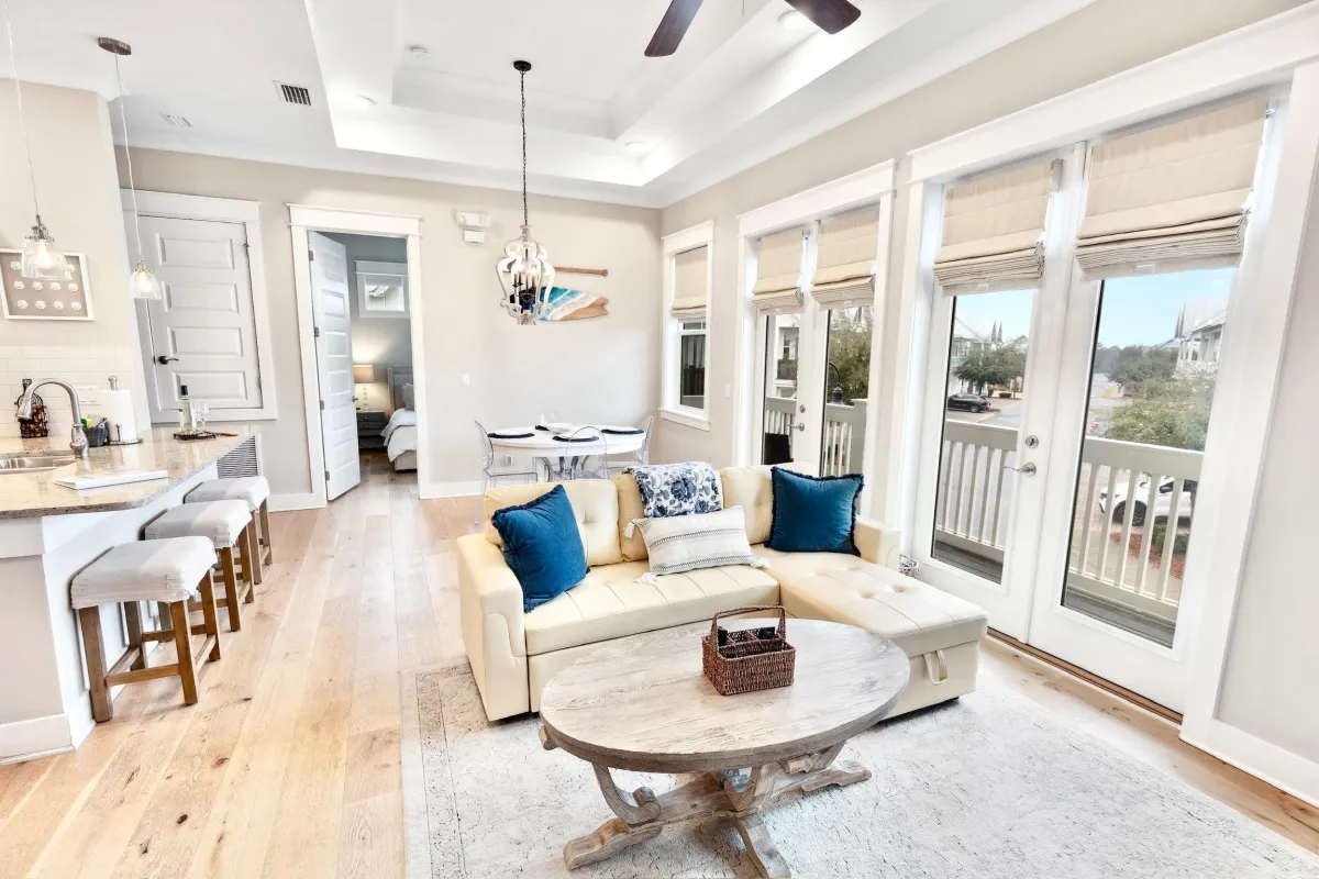 Living and dining area