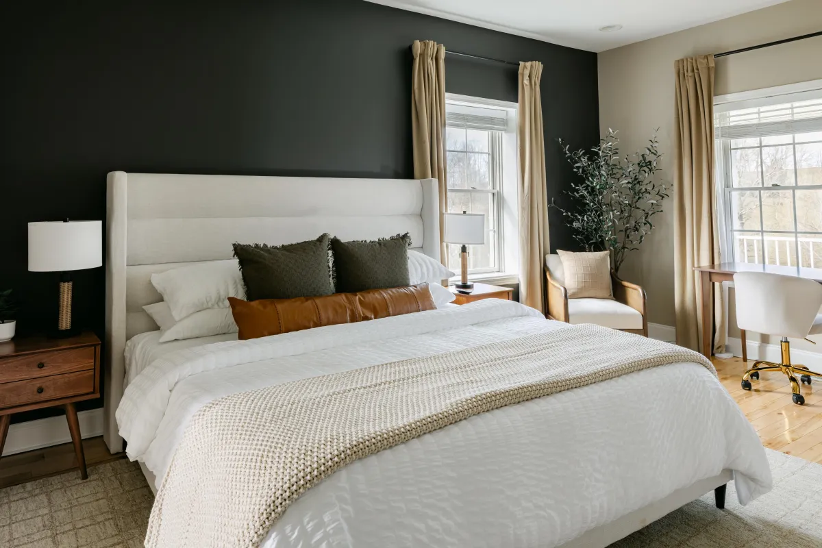 Luxurious king master suite with private bath