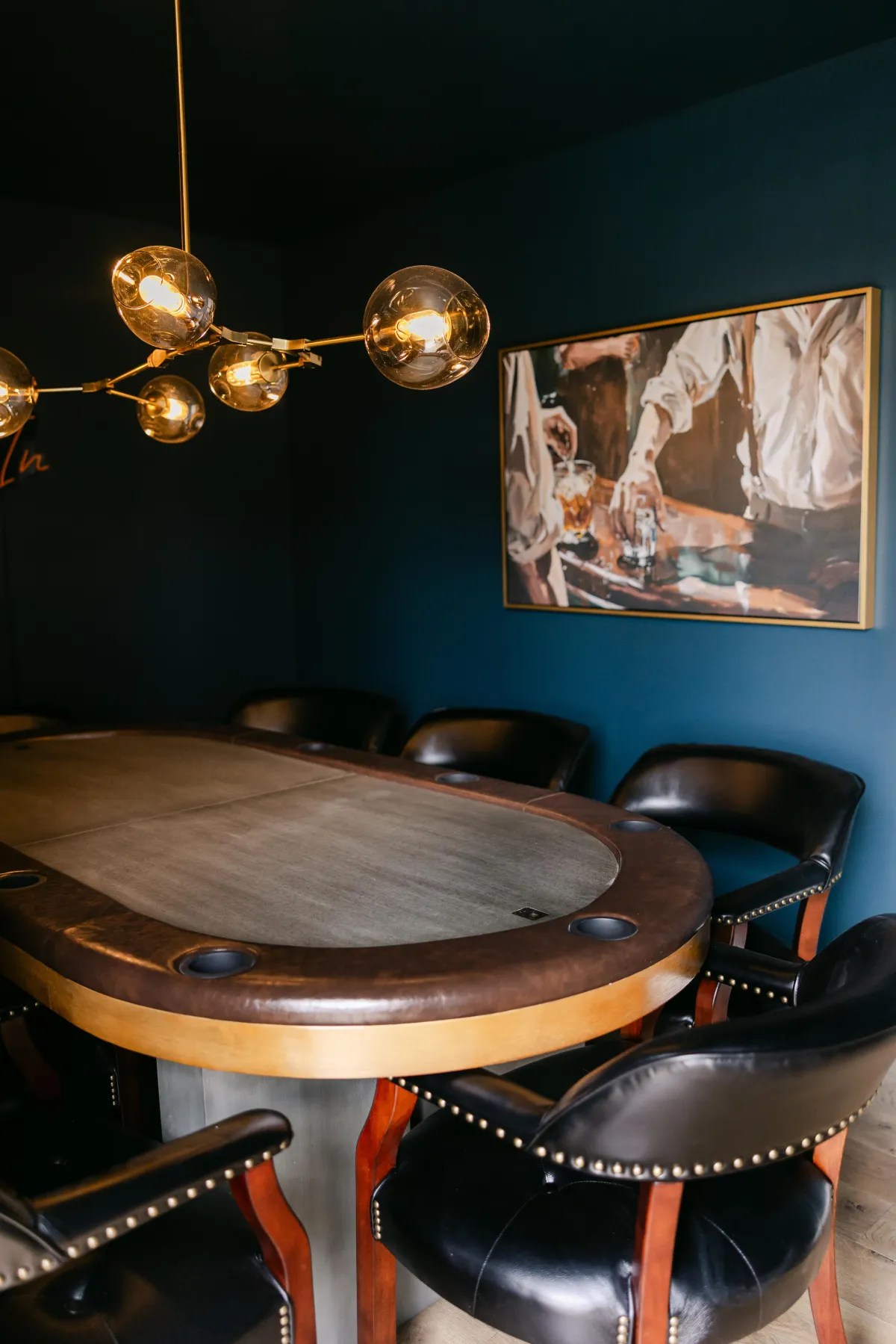 Texas Hold 'em table is a great option for fun