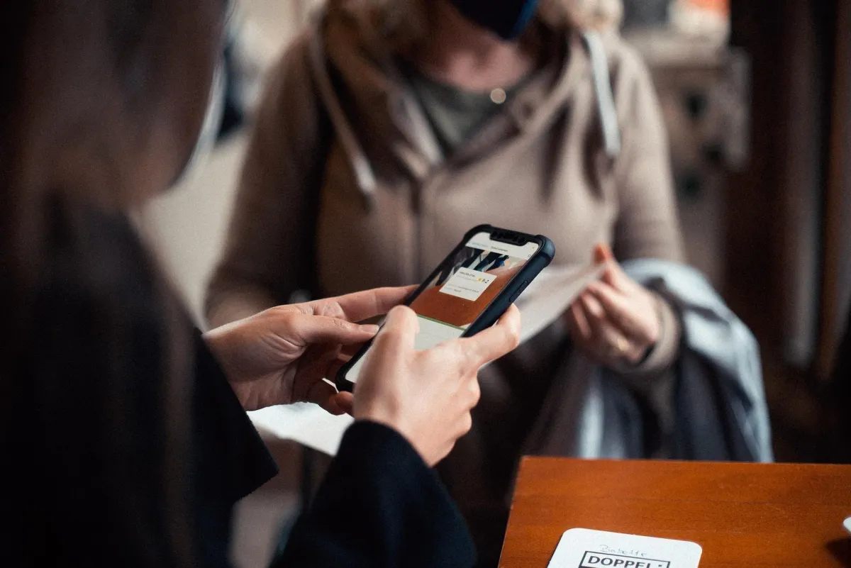 10 Key Steps to Ensure a Seamless Check-in and Check-out Process for Guests