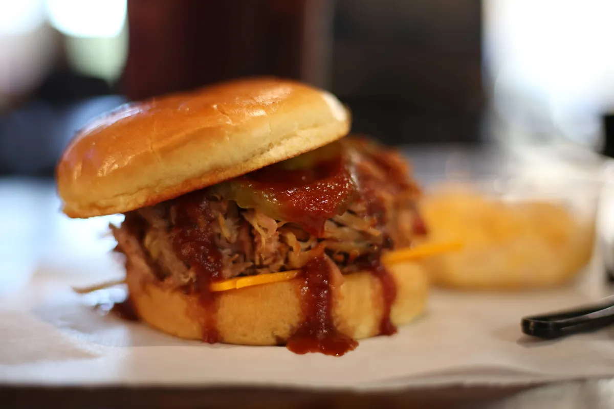 Discover the Best BBQ in Summerlin at SmokinT's BBQ & Bar