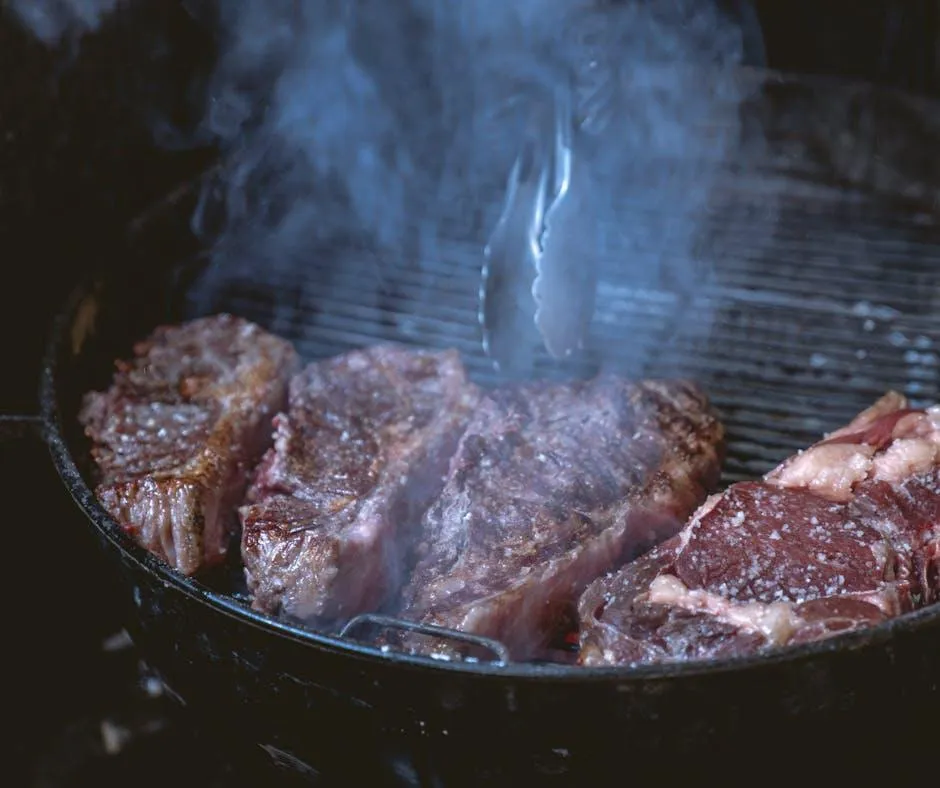 SmokinT’s BBQ & Bar