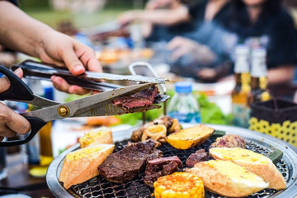BBQ Dine-In Las Vegas – Enjoy SmokinT's BBQ & Bar
