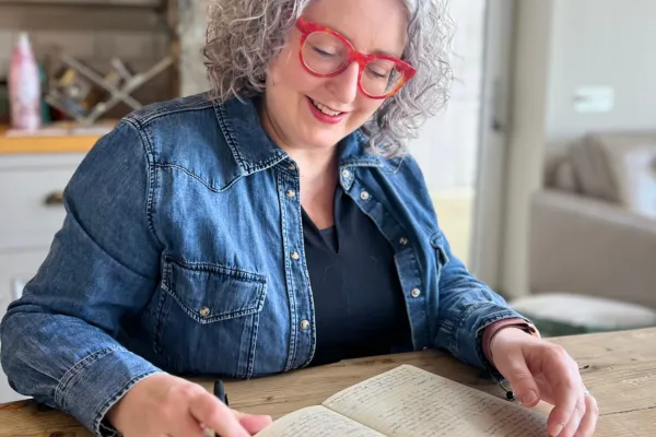 Why Journalling Helps You To Write Better (and Feel Better Too).