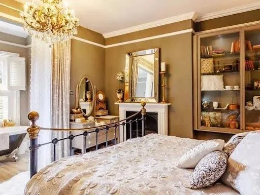 luxury bedroom and en suite