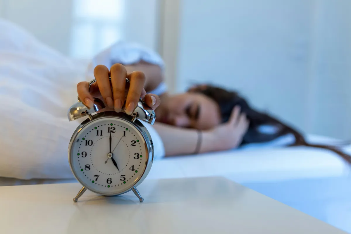Sleep, Stress, and Divorce: Why Your Brain Won’t Shut Up at 2 a.m.