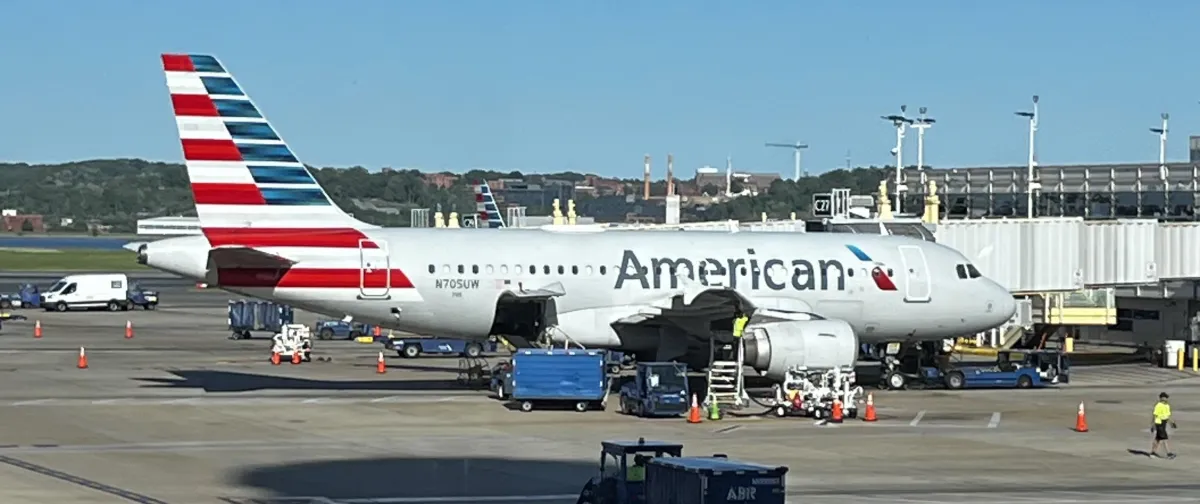 🎟️ Why You Might Pay More to Fly Alone—Even on the Same Flight