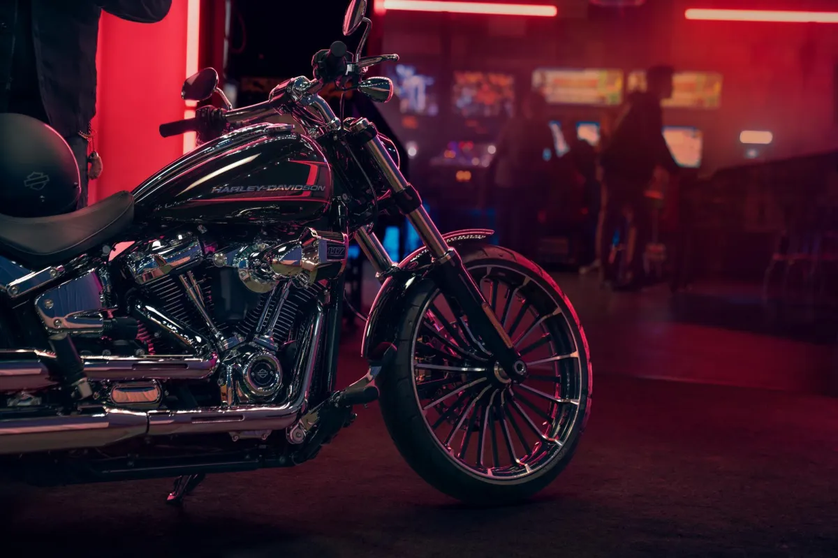 Women and Harley-Davidson: Breaking the Stereotype