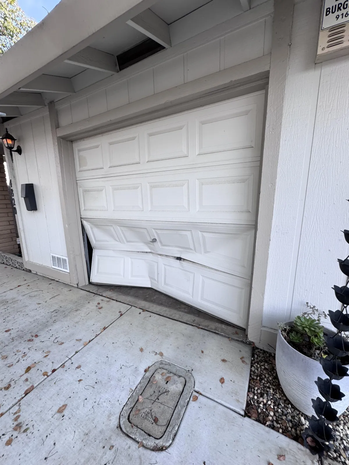 Emergency garage door repair service in Sebring Florida by MF Garage Door veteran owned company