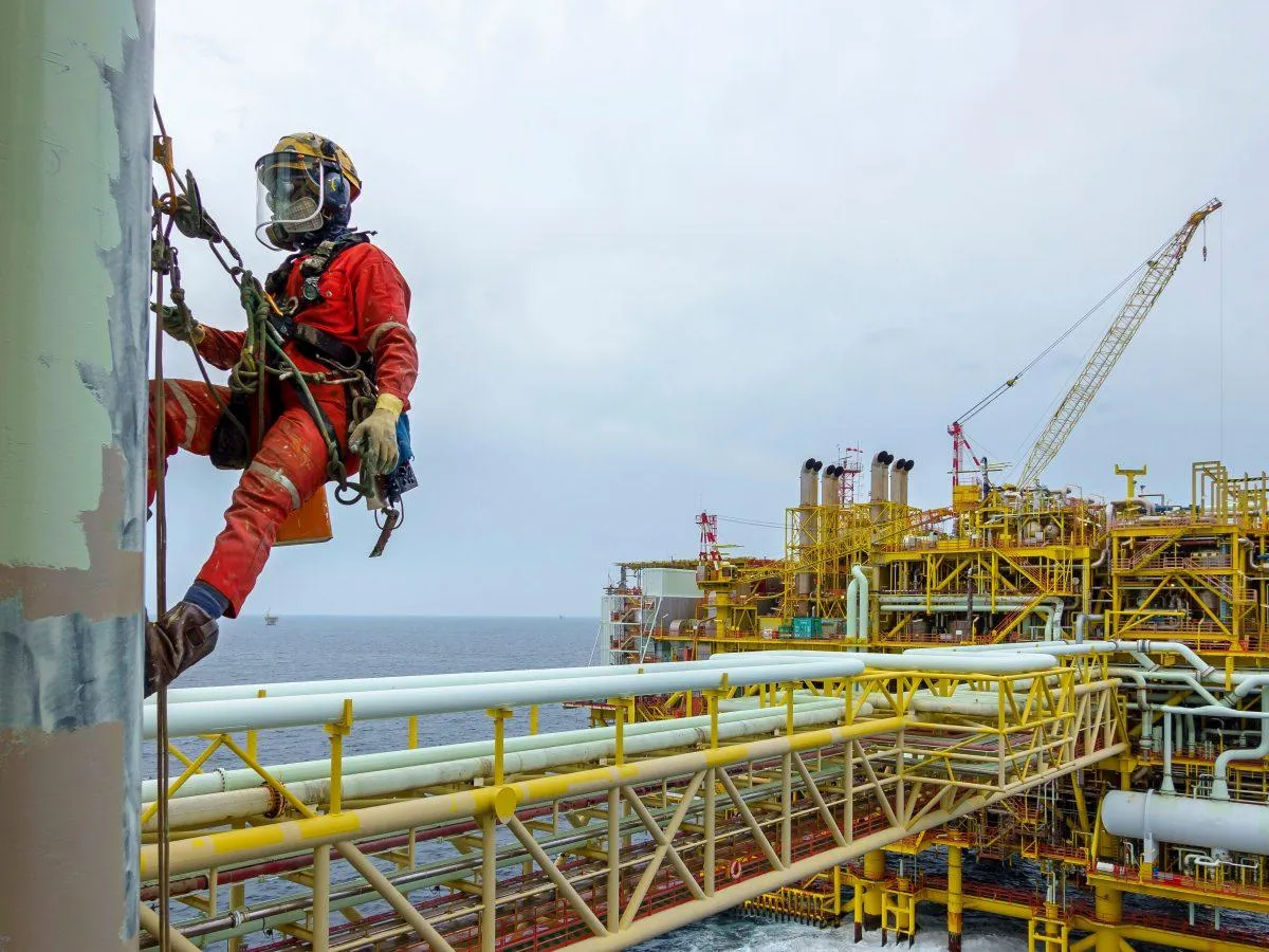Jana Kerja Official menawarkan program kerjaya Oil & Gas untuk belia Malaysia. Fokus kepada Scaffolding Erector, Rigger, Pipe Fitter, NDT Technician dan Site Safety Supervisor. Daftar untuk latihan bertauliah dan peluang penempatan kerja di sektor Minyak & Gas berimpak tinggi.
