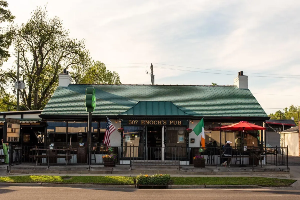 A True Monroe Gem: Enoch’s Irish Pub & Café