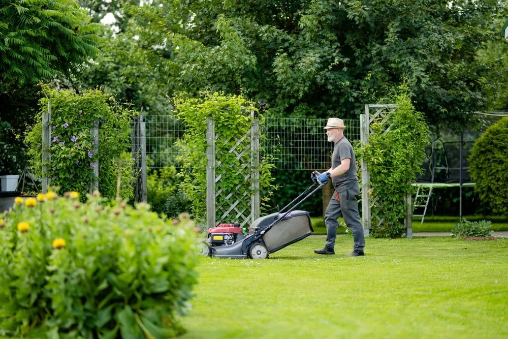 Weekly Residential Lawn Mowing Service with Trimming and Edging