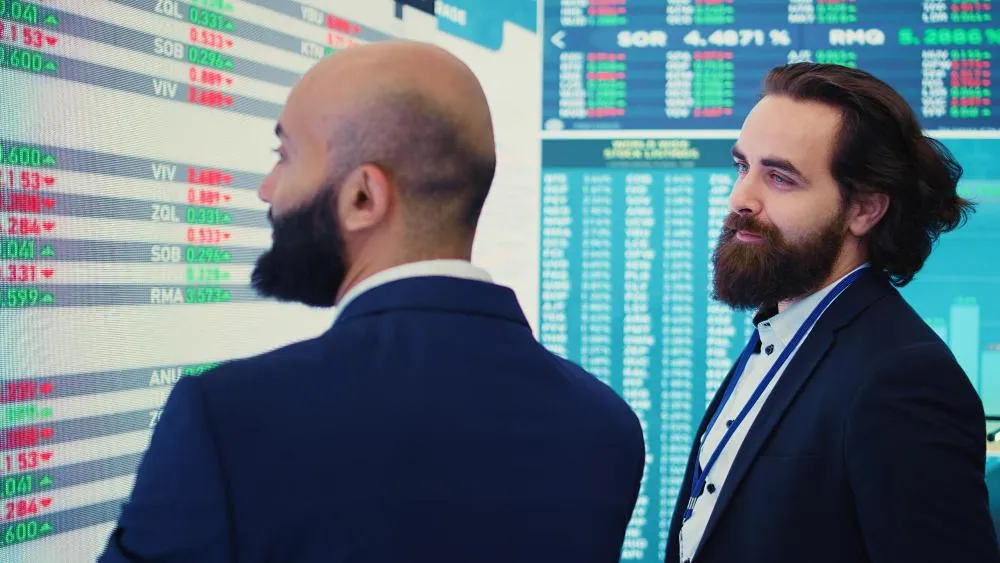 Real Estate vs Stocks Perform