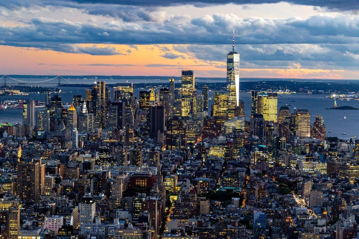 New york city buildings during the evening time.