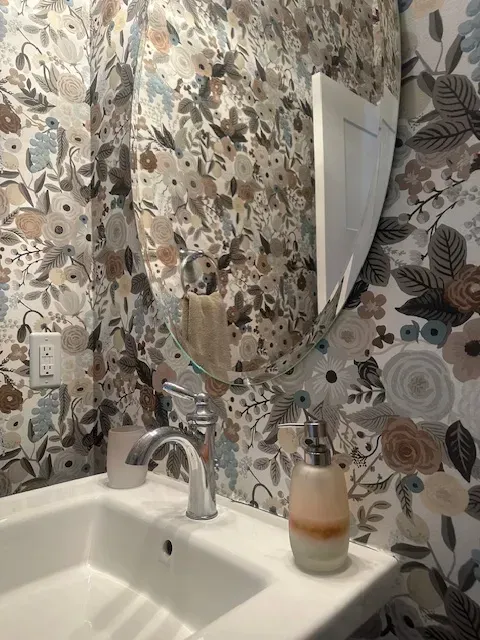 clean bathtub