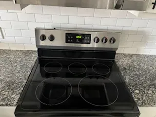 cleans stovetop