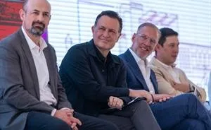 Encabeza Mauricio Kuri 30 aniversario de la planta de alimento para mascotas Mars Pet Nutrition en Querétaro