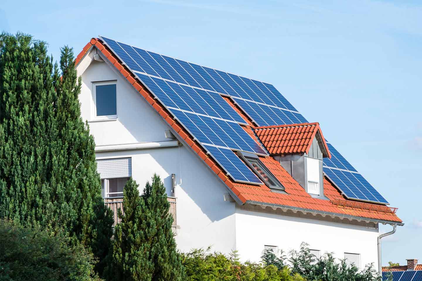 Provo solar infographic with 30% ITC rebate calculator, Tesla Powerwall pricing, and Provo City Power discount visuals