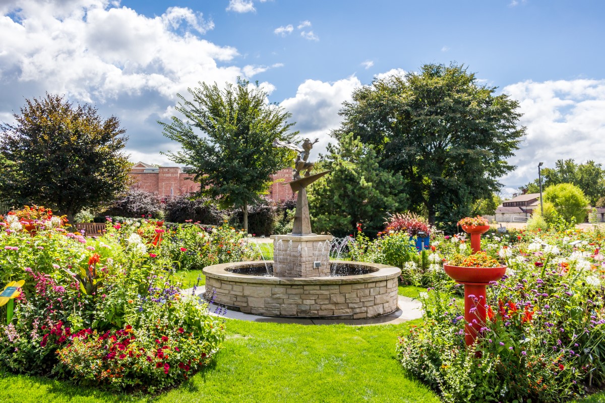 Rotary Botanical Gardens in Janesville, WI — A Peaceful Escape Right in the City