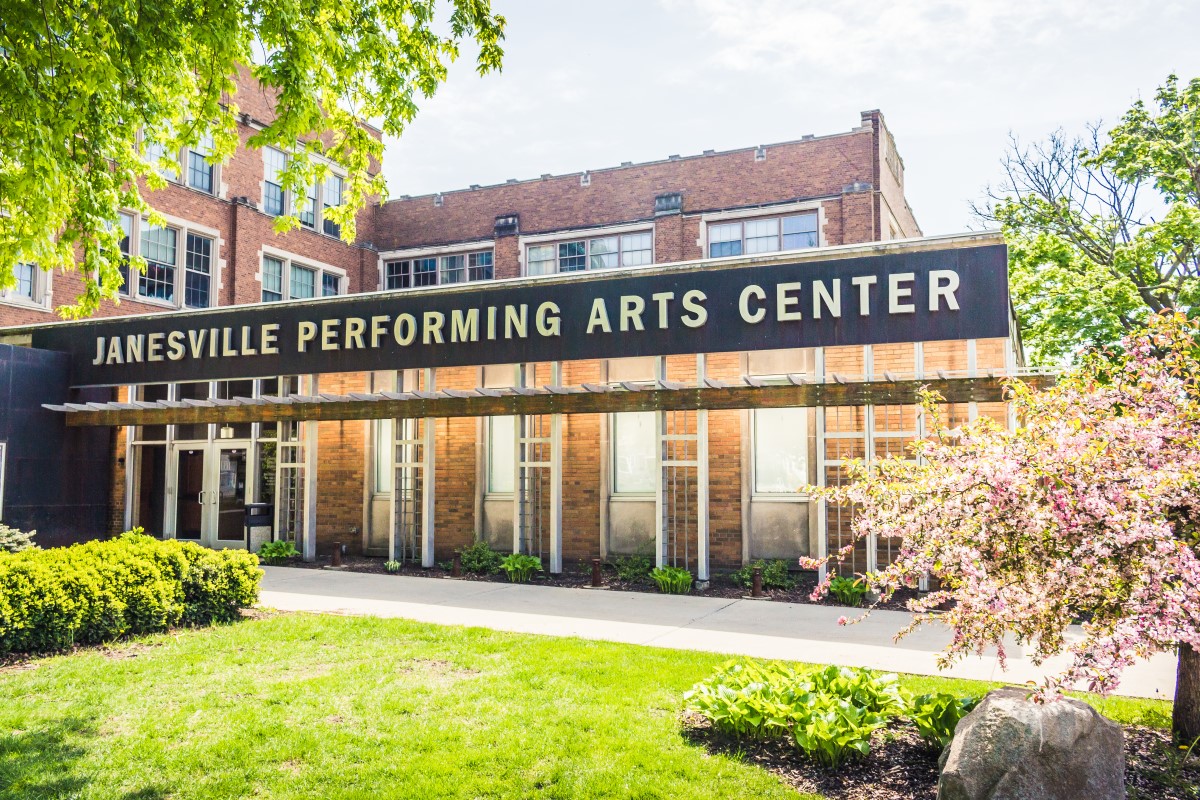 Experience Live Entertainment at Janesville Performing Arts Center | Janesville, WI 