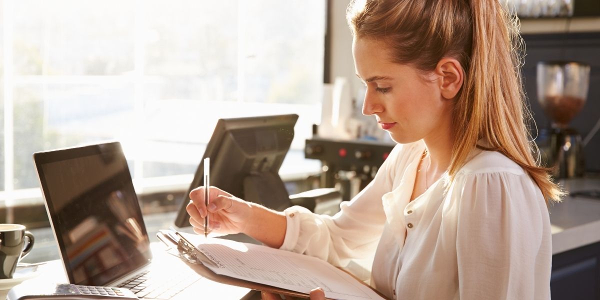 GoHighLevel pour community manager : la plateforme qui change la donne