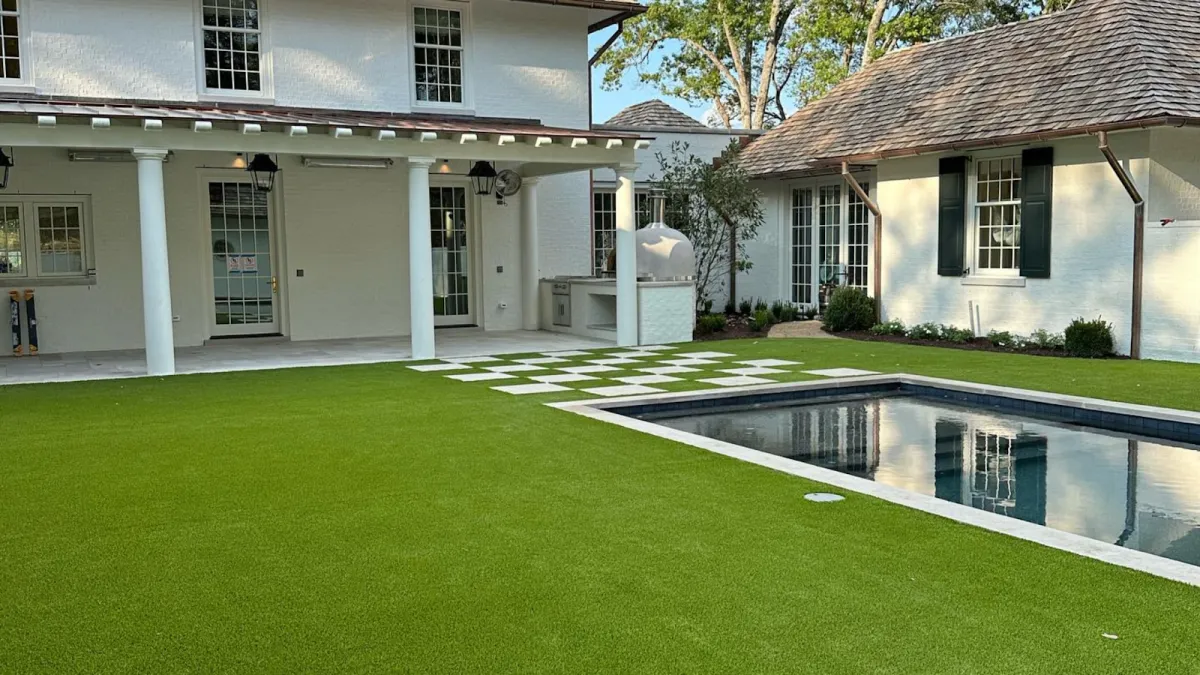 Landscaping Around a Pool