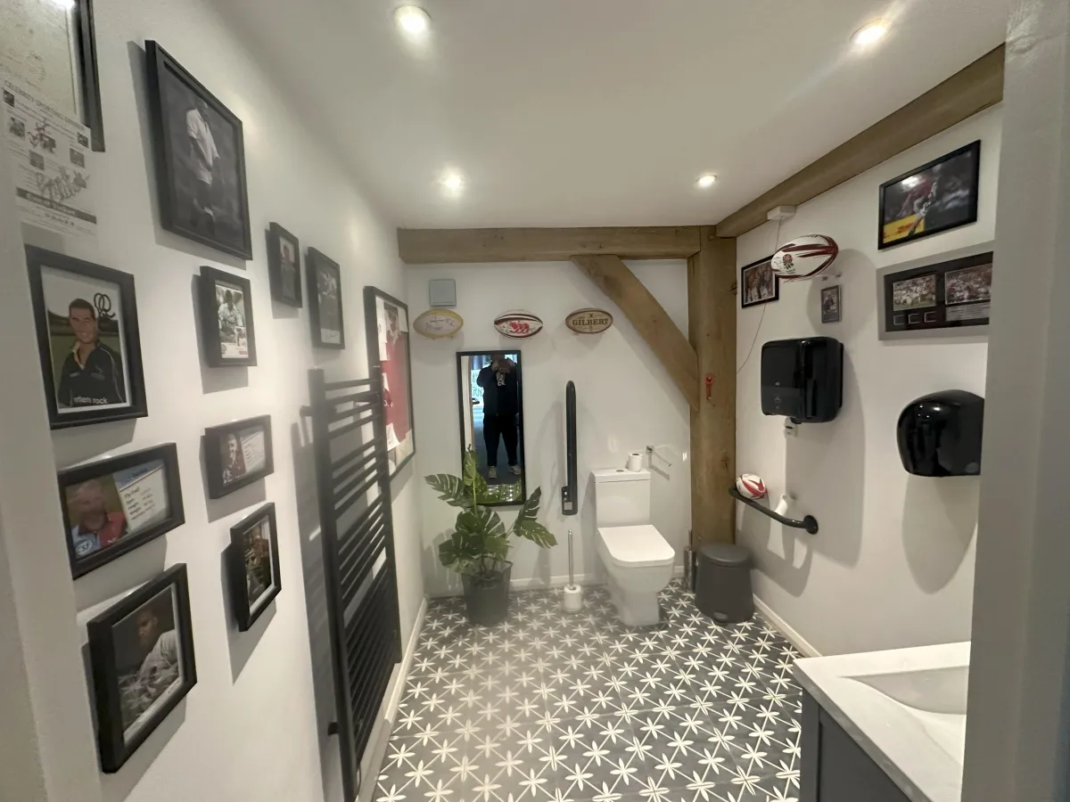 Freddie Stewart Inspiring Toilet 