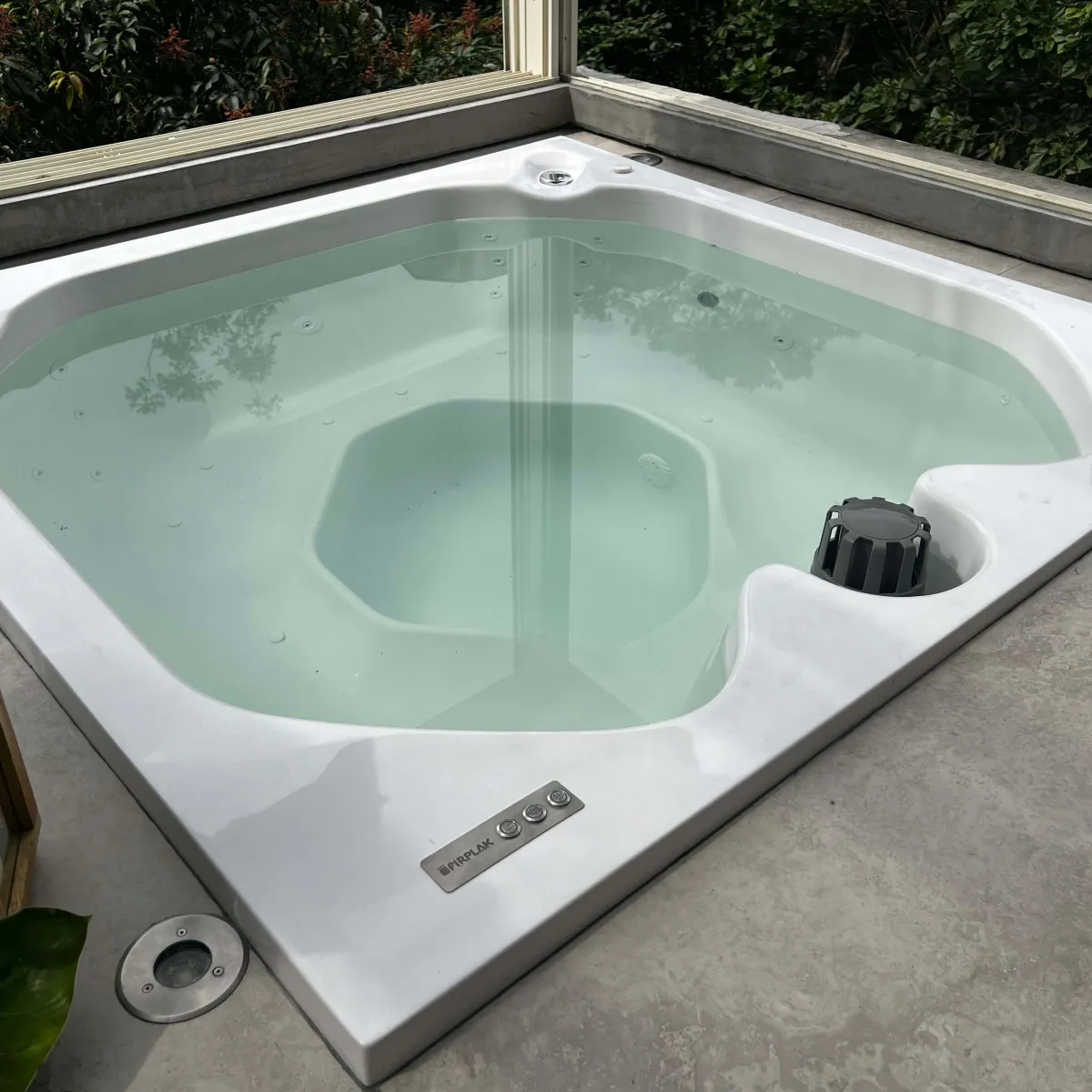 Jacuzzi