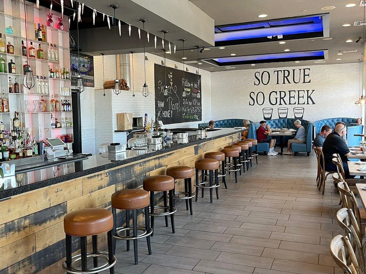 Where Locals Laugh Loudest: The Talking Pint in Riverview Is Your New Favorite Hangout
