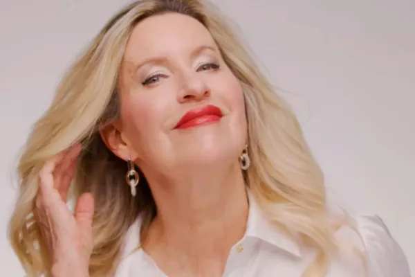 Champagne Shimmer & Red Lip: A Timeless Look for Any Age