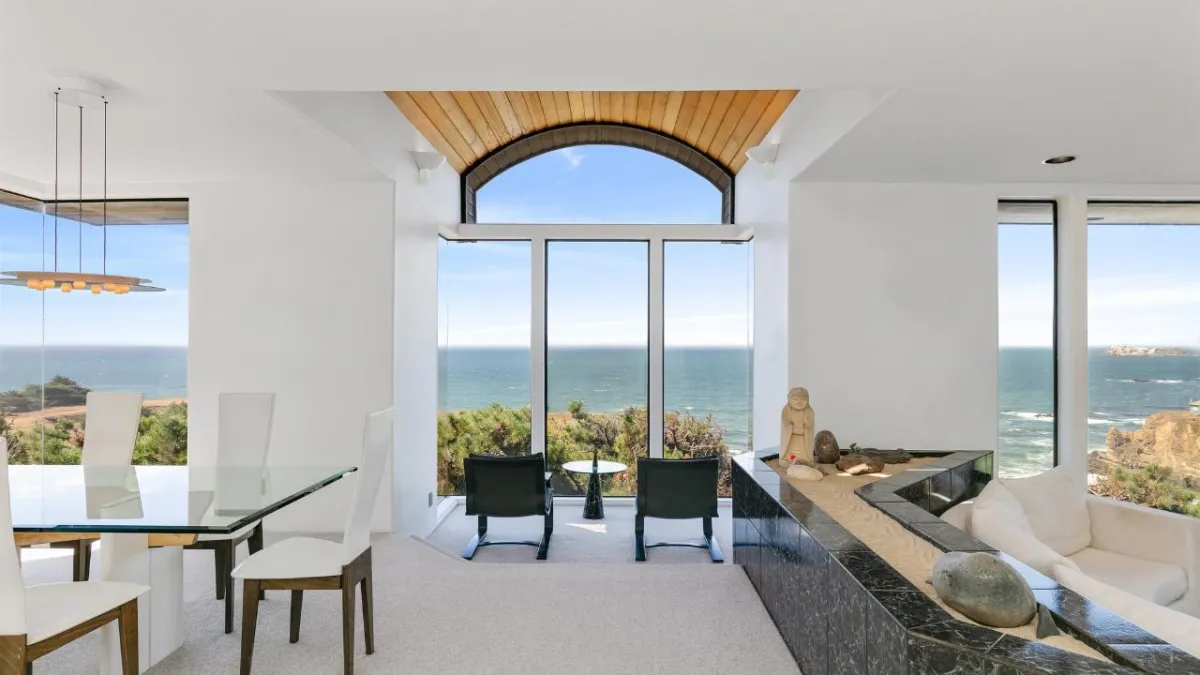 Capturing Waterfront Properties: Special Techniques That Sell