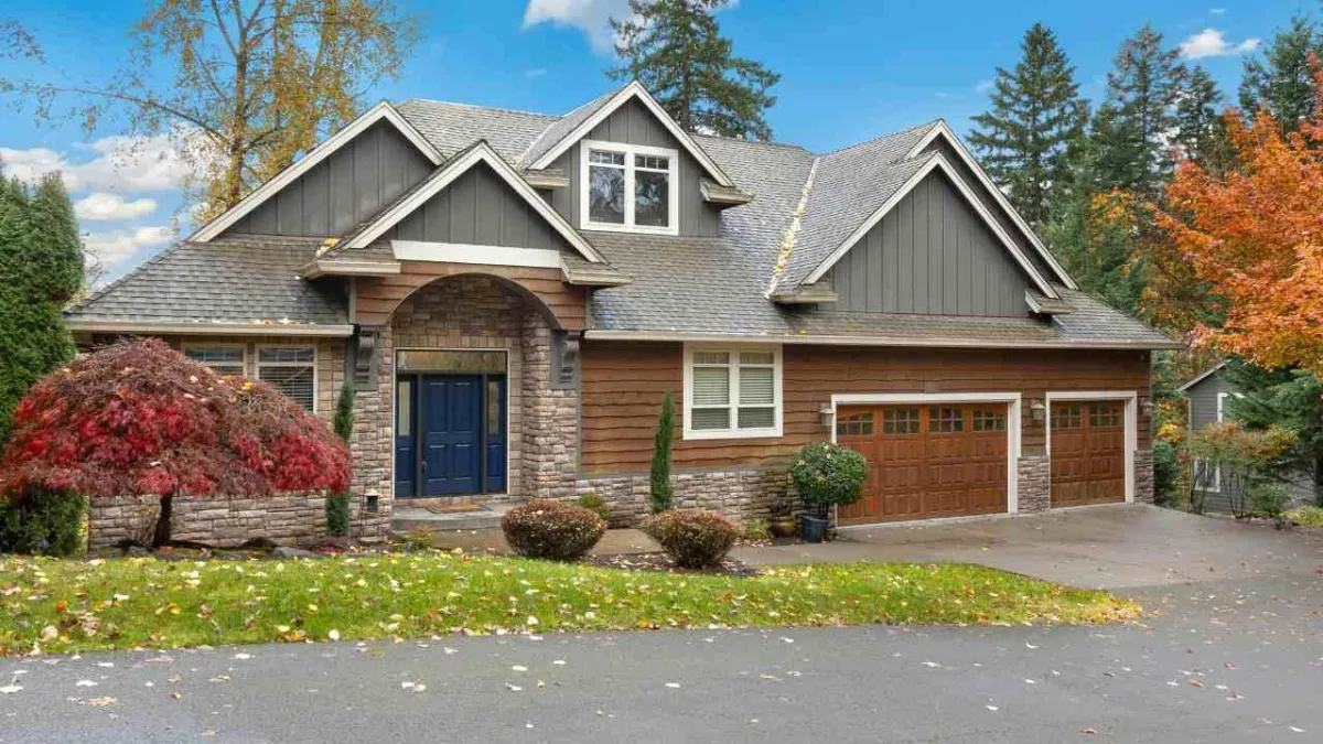 fall real estate photography