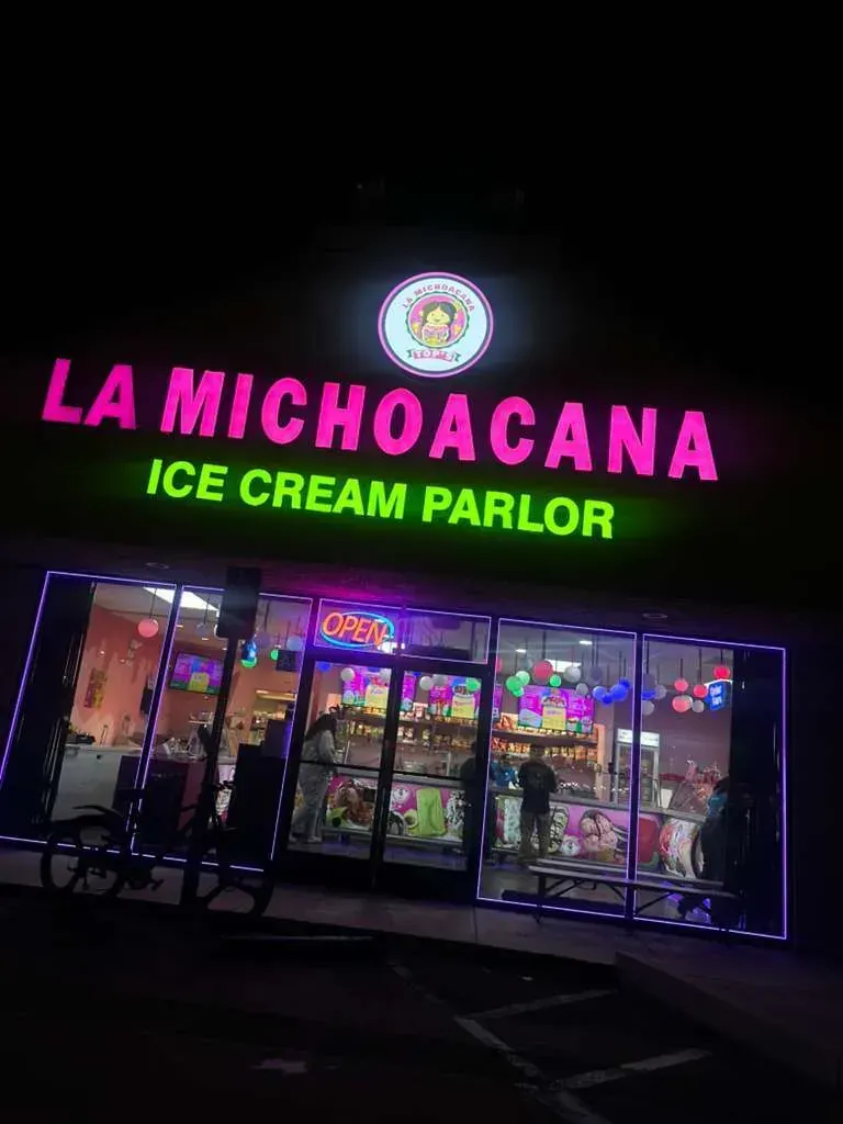 La Michoacana Top's Ice Cream Parlor
