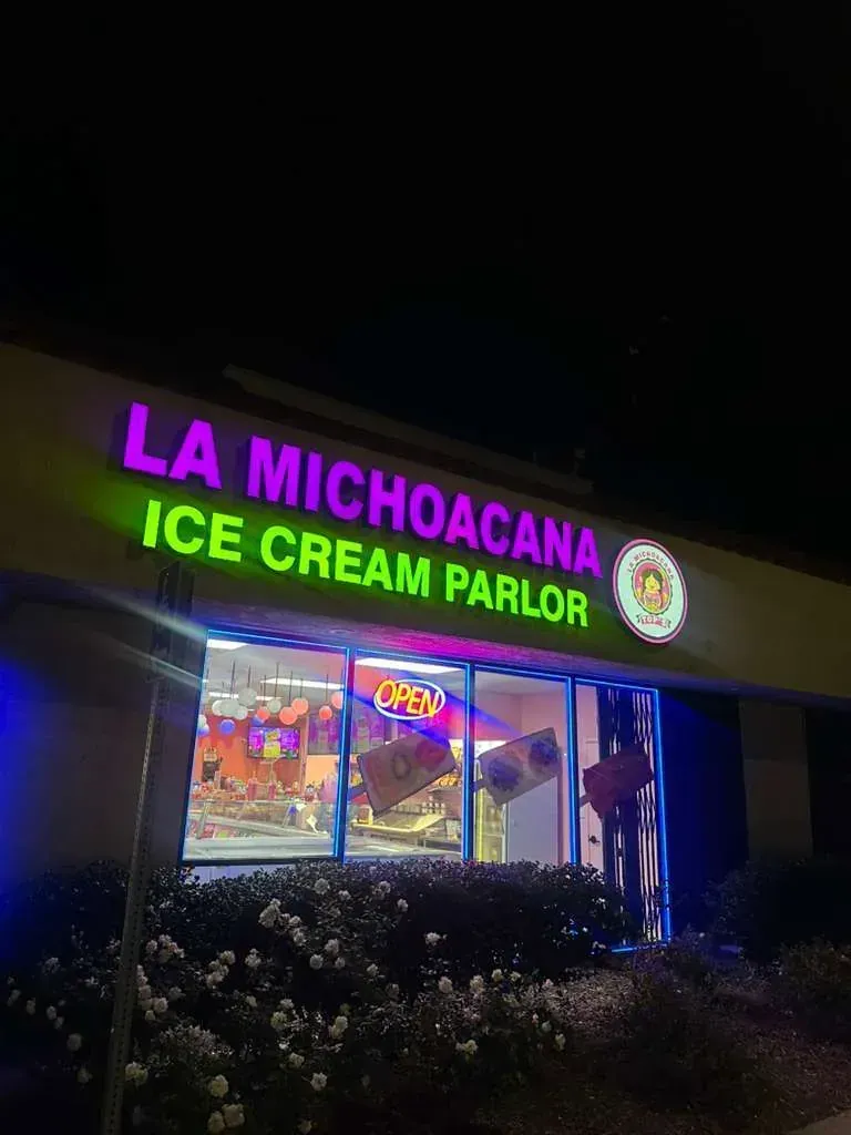 La Michoacana Top's Ice Cream Parlor