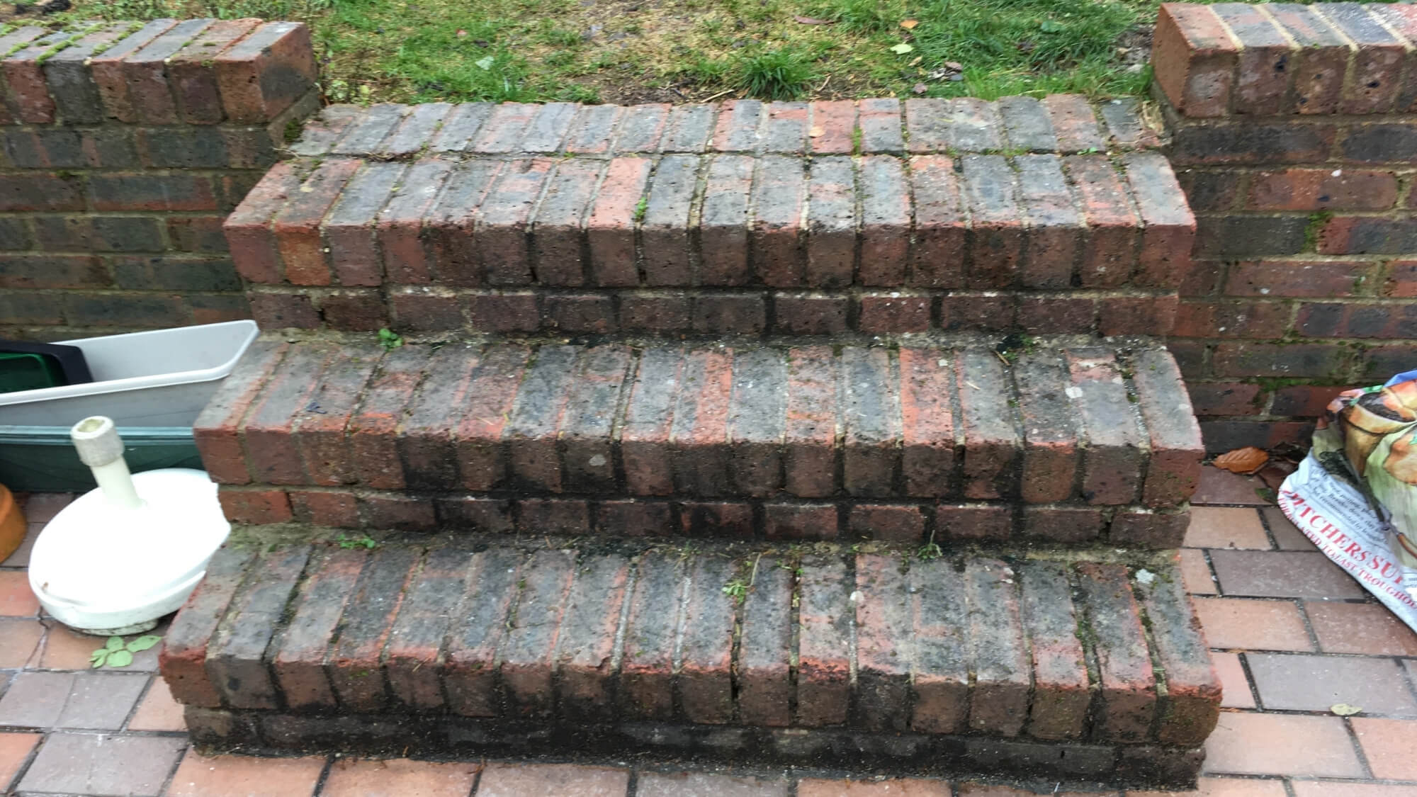 Before: old brick garden steps in a Carshalton garden prior to redesign by EarthCare Gardens